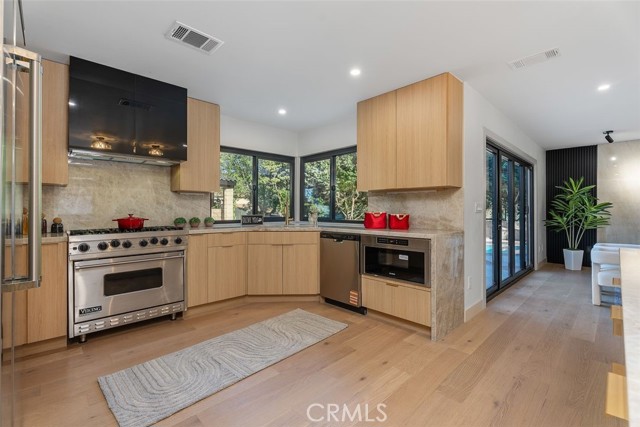 6032 Sun Knoll Circle, Yorba Linda CA: https://media.crmls.org/medias/8e6f6037-3e6e-4802-853c-df7cf7f34492.jpg