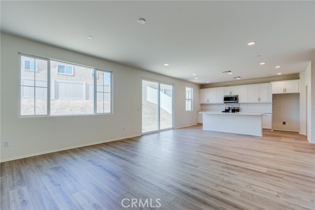 13119 Lancaster Street, Hesperia CA: https://media.crmls.org/medias/8e6f80d5-21bb-4287-92b6-89c175f36aa4.jpg