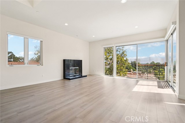 Detail Gallery Image 48 of 75 For 13424 Contour Dr, Sherman Oaks,  CA 91423 - 3 Beds | 4 Baths