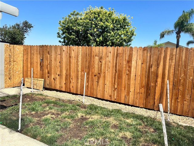 1748 Amigo Drive, Hemet CA: https://media.crmls.org/medias/8e70226d-08af-4ef8-bdf9-d3c5d0e063f8.jpg