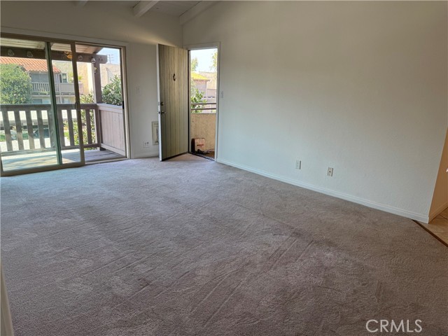 Detail Gallery Image 9 of 10 For 1345 Cabrillo Park Dr #M16,  Santa Ana,  CA 92701 - 1 Beds | 1 Baths