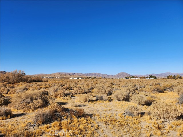 Detail Gallery Image 4 of 6 For 0 Ca-18, Lucerne Valley,  CA 92356 - – Beds | – Baths