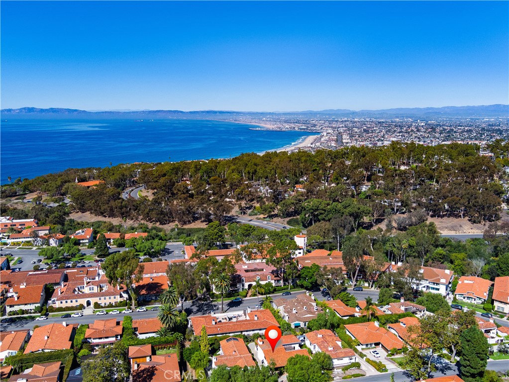 33. 2505 Via Pinale Palos Verdes Estates, CA 90274
