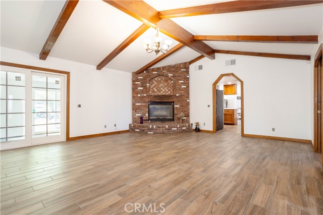 Detail Gallery Image 8 of 45 For 4126 W Avenue, Palmdale,  CA 93551 - 4 Beds | 4 Baths