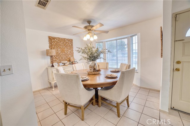 Detail Gallery Image 15 of 33 For 4630 N Lorna, Fresno,  CA 93705 - 3 Beds | 2 Baths