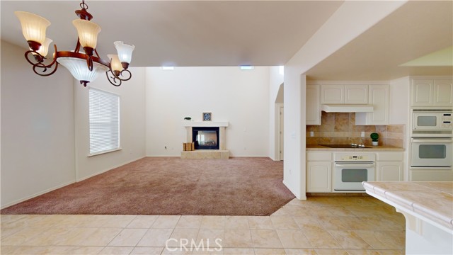 Detail Gallery Image 6 of 40 For 3308 Camino Way, Madera,  CA 93637 - 3 Beds | 2/1 Baths