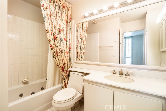 Detail Gallery Image 17 of 32 For 3572 Bravata, Huntington Beach,  CA 92649 - 3 Beds | 3 Baths