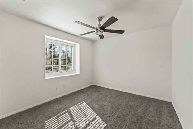 15242 Washington, Lake Elsinore CA: https://media.crmls.org/medias/8e74d983-4c65-4600-8d2e-e1b6d3786c2e.jpg