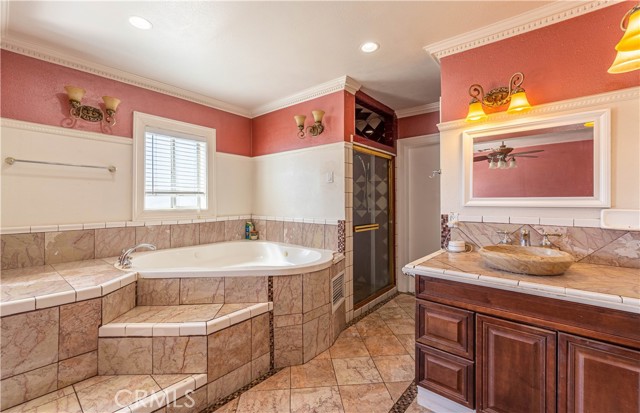 Detail Gallery Image 25 of 71 For 18501 Clarkdale Ave, Artesia,  CA 90701 - 7 Beds | 4 Baths