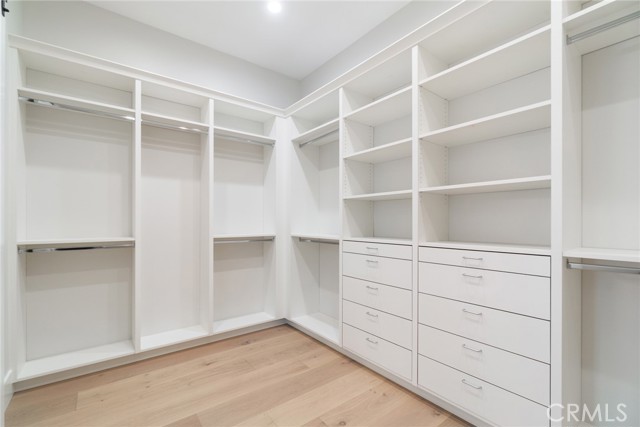 617 36th Street, Manhattan Beach, California 90266, 6 Bedrooms Bedrooms, ,6 BathroomsBathrooms,Residential,Sold,36th,SB22005152