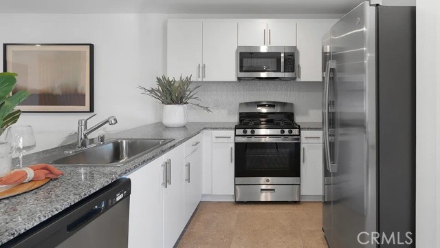 Detail Gallery Image 5 of 19 For 79327 Valor Ln, Indio,  CA 92203 - 3 Beds | 2 Baths