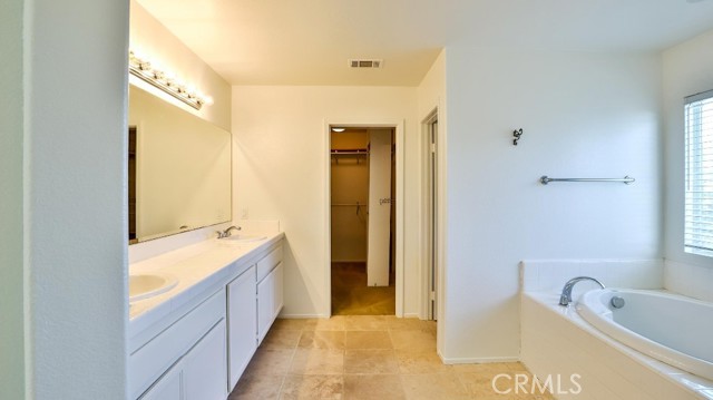 Detail Gallery Image 20 of 33 For 10310 Icefield Ct, Corona,  CA 92883 - 4 Beds | 2/1 Baths