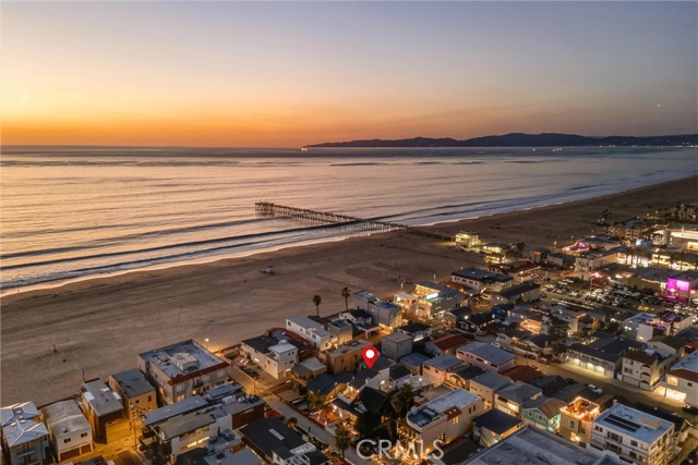 Detail Gallery Image 2 of 73 For 28 10th Ct (9th St Walkstreet), Hermosa Beach,  CA 90254 - – Beds | – Baths