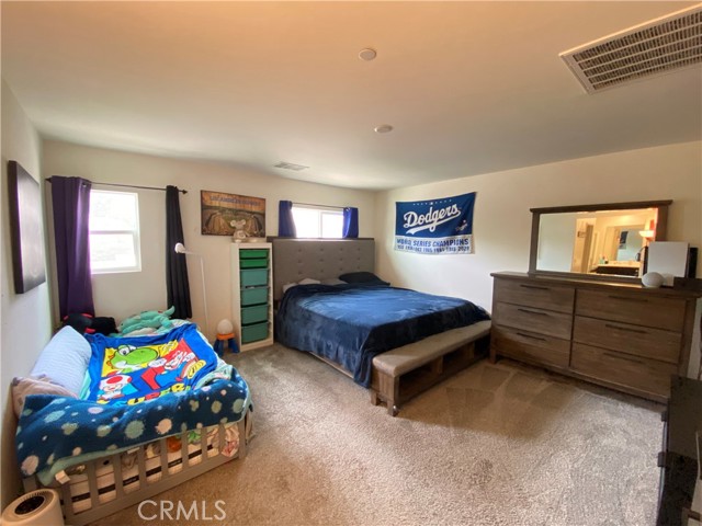 10299 Kite Court, Moreno Valley CA: https://media.crmls.org/medias/8e77f0e9-94c1-435c-b96b-4968ec49a8e9.jpg