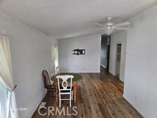 Detail Gallery Image 19 of 33 For 195 Tierra Rejada #29,  Simi Valley,  CA 93065 - 2 Beds | 2 Baths