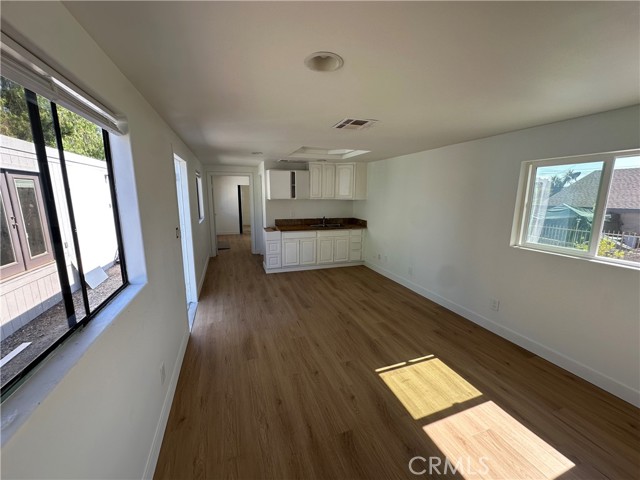 16472 Gardner Avenue, Riverside CA: https://media.crmls.org/medias/8e7984b4-d59e-4ccc-982f-7bcb1a4f69fb.jpg