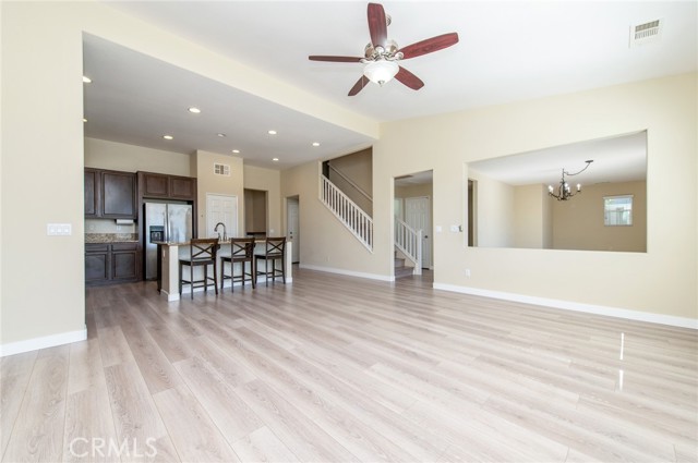 Detail Gallery Image 10 of 31 For 34137 Camelina, Lake Elsinore,  CA 92532 - 4 Beds | 2/1 Baths