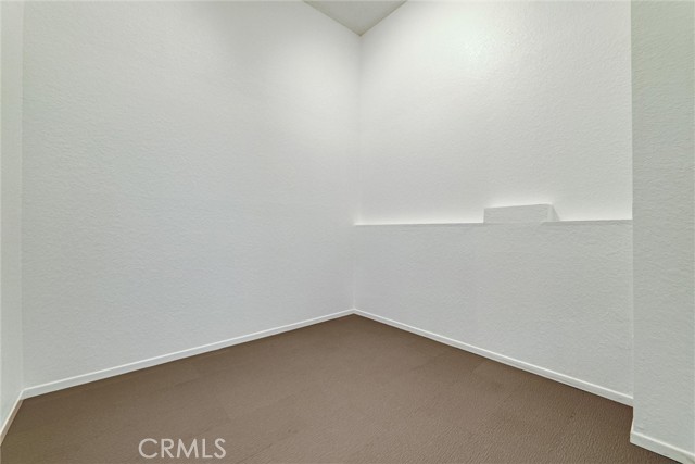 10229 Variel Avenue, Chatsworth CA: https://media.crmls.org/medias/8e7a55e2-77ec-412d-b723-a6fccf81aa0b.jpg