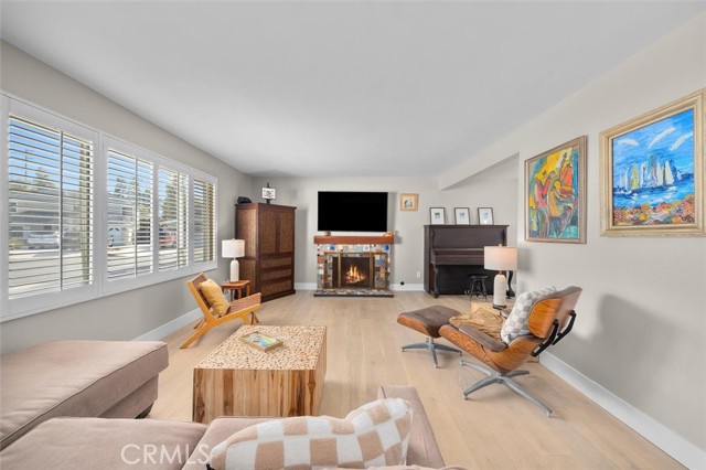 1101 Ysabel Street, Redondo Beach CA: https://media.crmls.org/medias/8e7a7b71-a528-4370-a1dc-b16c1184c0a7.jpg