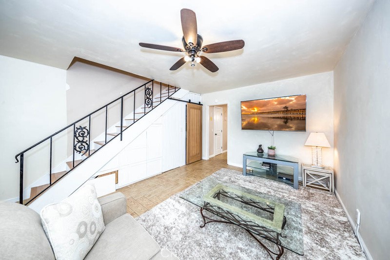 651 W 6th Street B, Tustin, CA 92780