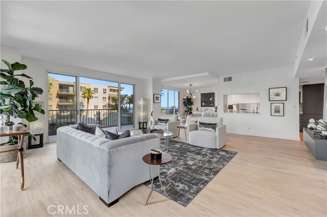 Detail Gallery Image 11 of 69 For 850 E Ocean Bld #301,  Long Beach,  CA 90802 - 2 Beds | 2 Baths