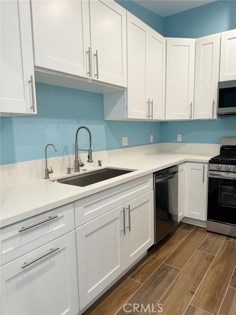 Detail Gallery Image 14 of 18 For 6439 1/2 Graves Ave, Lake Balboa,  CA 91605 - 0 Beds | 1 Baths