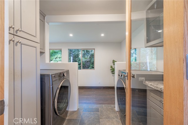 Detail Gallery Image 22 of 58 For 10825 Farralone Ave, Chatsworth,  CA 91311 - 3 Beds | 2 Baths