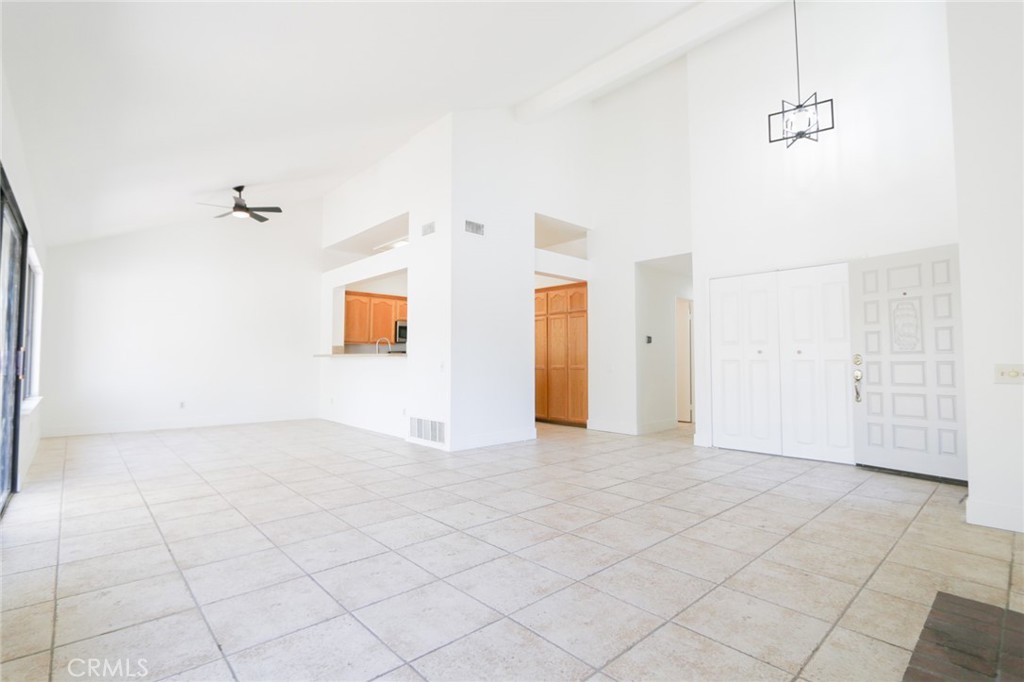 8e7cf2d4 081d 4ee5 Bc20 68d8358ef8f5