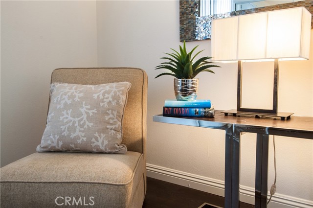 8300 Manitoba Street, Playa del Rey CA: https://media.crmls.org/medias/8e7d7dbb-a912-4f26-b972-45a9f5386e06.jpg