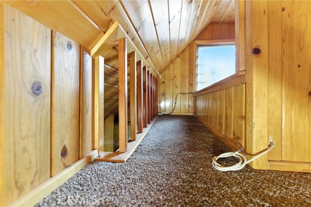 373 Redwood Lane, Crestline CA: https://media.crmls.org/medias/8e7df2da-a349-40b4-a04c-e48f40d0a504.jpg