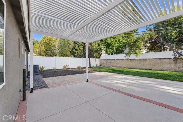 11158 Orion Ave photo 40