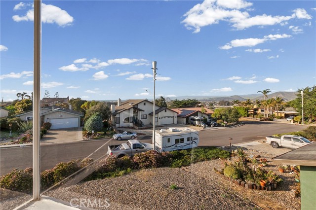 Detail Gallery Image 11 of 53 For 2540 Bay Vista Ln, Los Osos,  CA 93402 - 3 Beds | 2/1 Baths