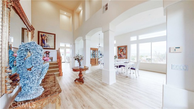 Detail Gallery Image 9 of 74 For 18563 Sunset Knoll, Riverside,  CA 92504 - 5 Beds | 4/1 Baths