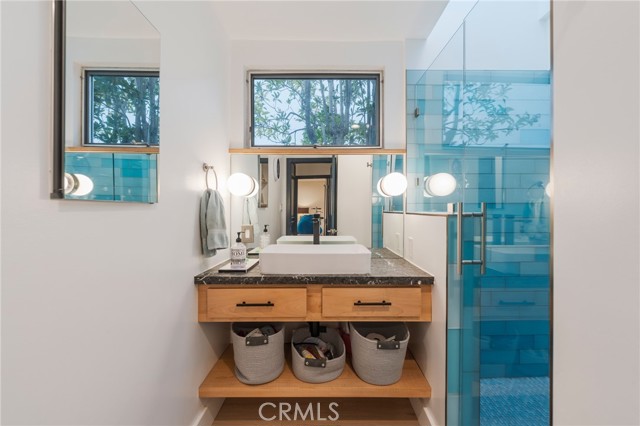 Detail Gallery Image 33 of 49 For 358 Santa Ana, Long Beach,  CA 90803 - 3 Beds | 3 Baths