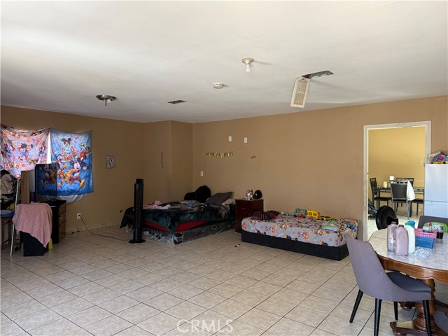 18571 Day Street, Perris CA: https://media.crmls.org/medias/8e7e98d3-e877-4014-91b7-b6a93f932081.jpg
