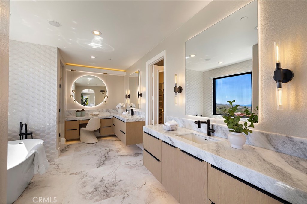 MLS #OC26122354 image #30