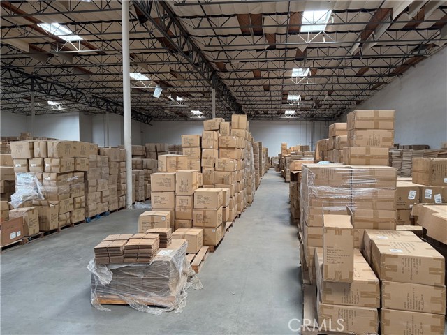 3351 Grapevine Street, Jurupa Valley, California 91752, ,Commercial Lease,For Rent,3351 Grapevine Street,CRAR25138974