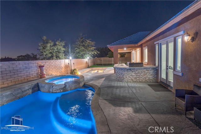 Detail Gallery Image 30 of 38 For 12948 Hyperion Ln, Apple Valley,  CA 92308 - 5 Beds | 3/1 Baths