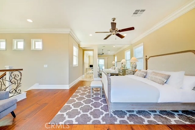 Detail Gallery Image 15 of 34 For 225 11th St, Huntington Beach,  CA 92648 - 4 Beds | 4/1 Baths
