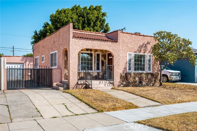 1820 West Colegrove