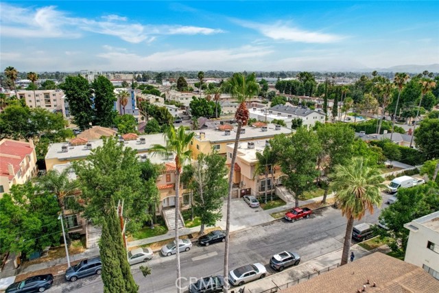 Detail Gallery Image 51 of 52 For 13629 Wyandotte St #111,  Van Nuys,  CA 91405 - 4 Beds | 3 Baths