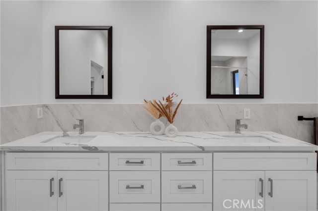 5196 Orange Place, Los Angeles CA: https://media.crmls.org/medias/8e815af5-308c-4603-8165-4de66b8791ec.jpg
