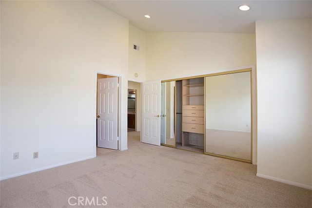 Detail Gallery Image 8 of 17 For 1420 12th St #3,  Manhattan Beach,  CA 90266 - 3 Beds | 2/1 Baths