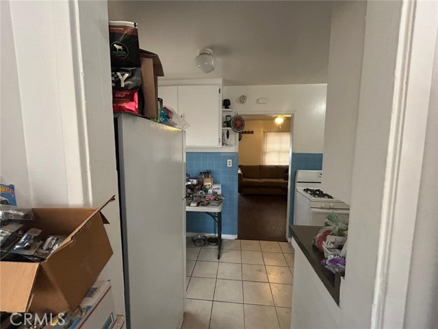 1176 Laurel Avenue, Pomona CA: https://media.crmls.org/medias/8e856824-8f85-4aa0-ae66-ecda7667cb45.jpg