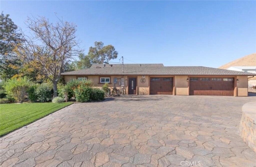 8931 Granite Hill