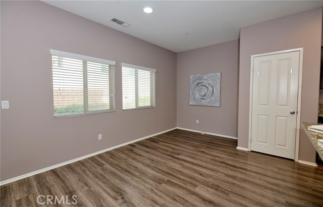 Detail Gallery Image 9 of 49 For 16782 Buttonwood, Fontana,  CA 92336 - 4 Beds | 3 Baths