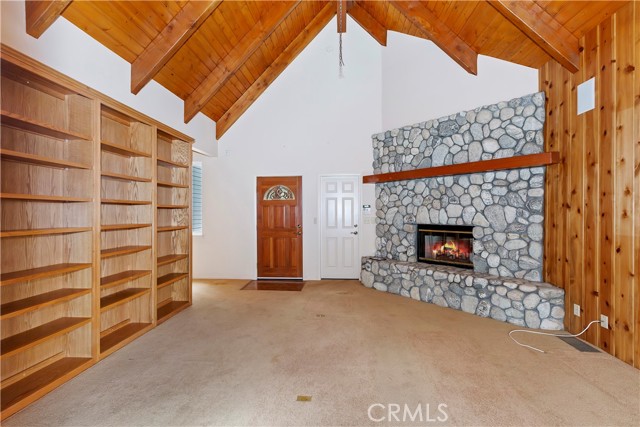 Detail Gallery Image 5 of 20 For 801 Jagerhorn Dr, Lake Arrowhead,  CA 92352 - 3 Beds | 2/1 Baths