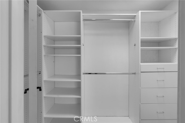 662 Sycamore Avenue, Claremont CA: https://media.crmls.org/medias/8e88672d-54f9-4677-8279-d386588c081f.jpg
