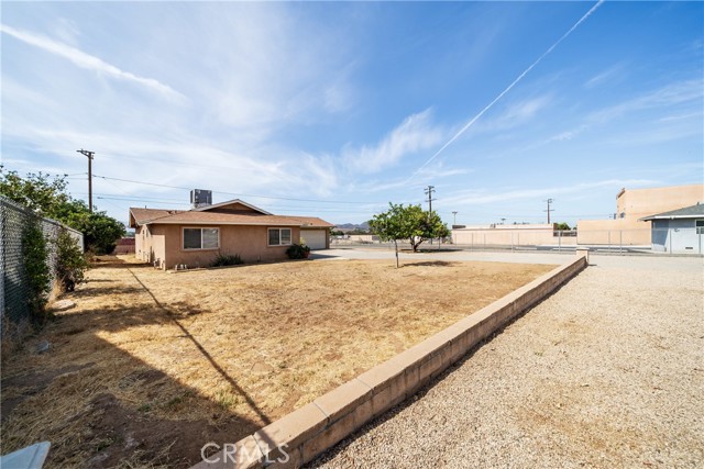 Detail Gallery Image 20 of 45 For 6331 Pedley Rd, Jurupa Valley,  CA 92509 - 3 Beds | 2 Baths