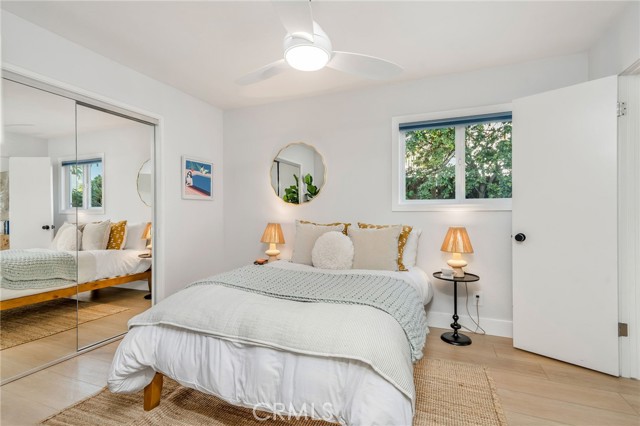 927 6th Street, Hermosa Beach CA: https://media.crmls.org/medias/8e88c5c7-16a7-44f2-a9dc-3b8882e140f0.jpg